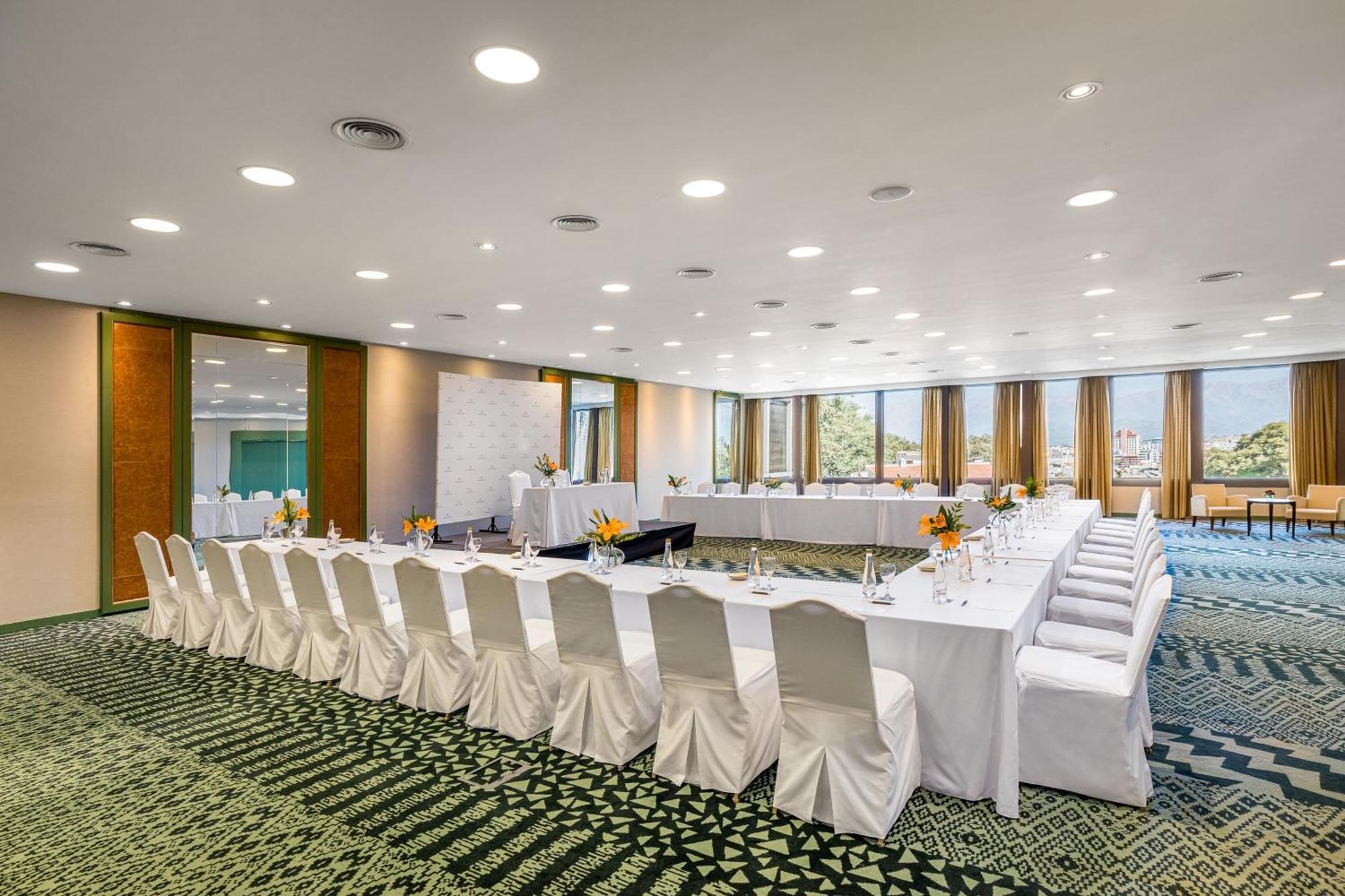 Sheraton Salta Hotel Экстерьер фото